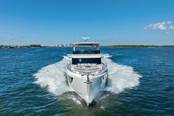Fantasy Girl 75ft Absolute Yacht For Sale