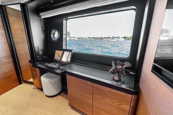 Absolute 75 Navetta Yacht For Sale