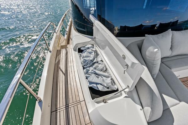 Fantasy Girl 75ft Absolute Yacht For Sale