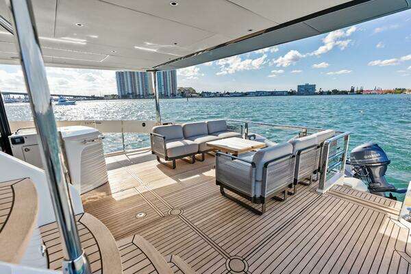 Absolute 75 Navetta Yacht For Sale