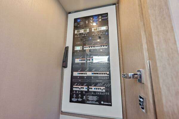 Absolute 75 Navetta Yacht For Sale