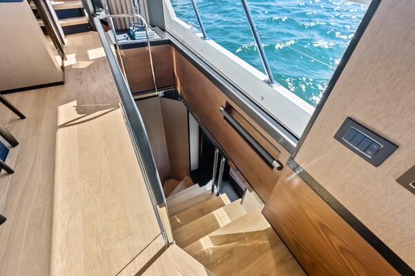 Fantasy Girl 75ft Absolute Yacht For Sale