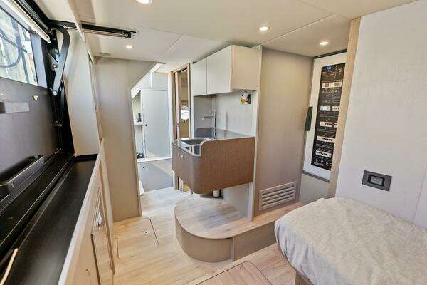 Absolute 75 Navetta Yacht For Sale