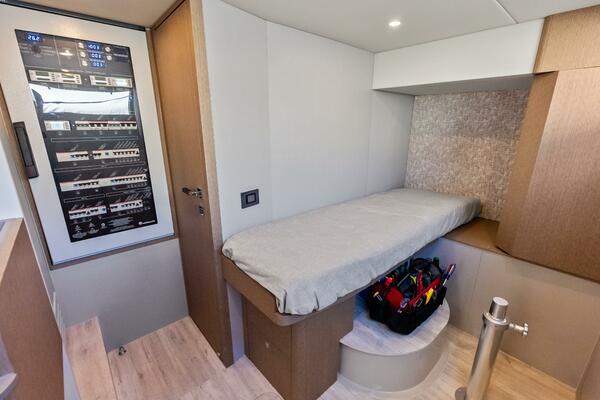 Fantasy Girl 75ft Absolute Yacht For Sale