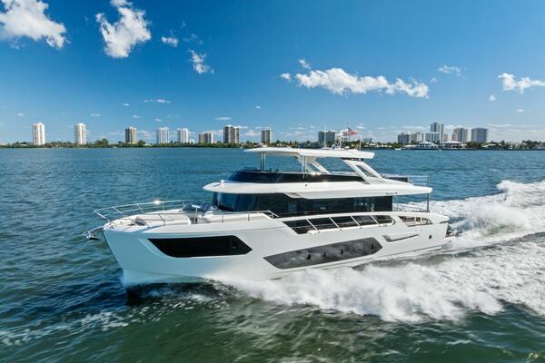 Fantasy Girl 75ft Absolute Yacht For Sale