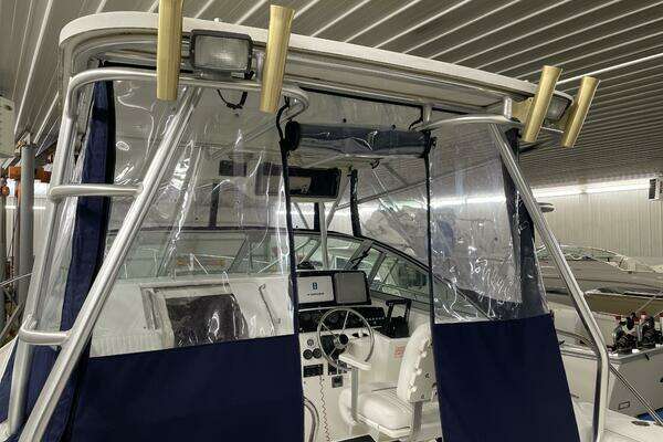 Photo of the 2000 Boston Whaler 280 Conquest "Oh Baby"