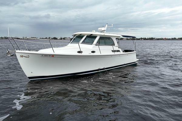 32ft Back Cove Yacht For Sale
