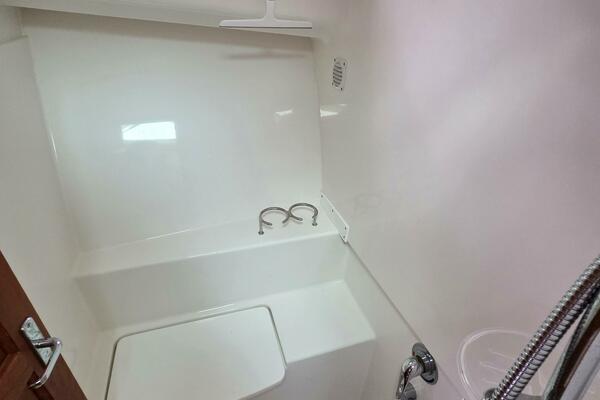 32ft Back Cove Yacht For Sale