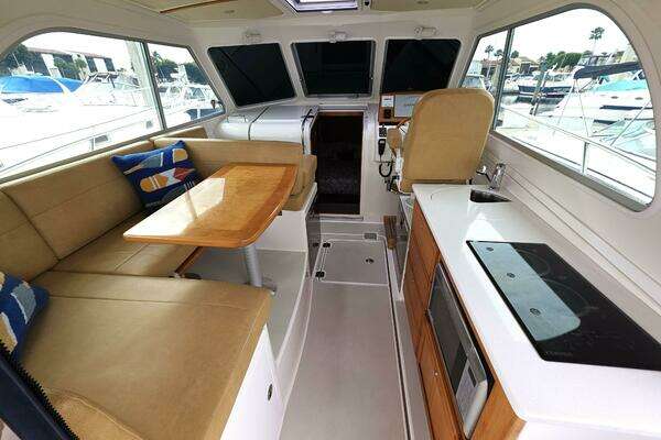 Back Cove 32 Yacht For Sale