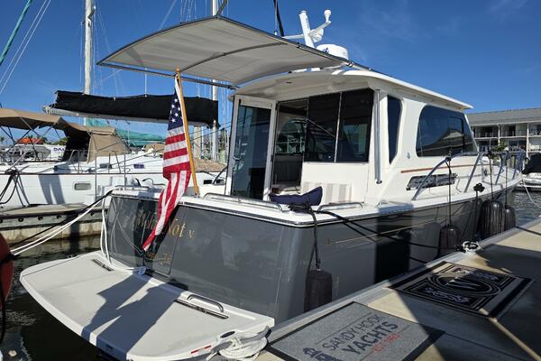 37ft Back Cove Yacht For Sale