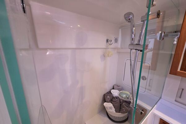 37ft Back Cove Yacht For Sale