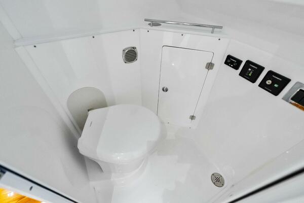 No Name 42ft HCB Yacht For Sale