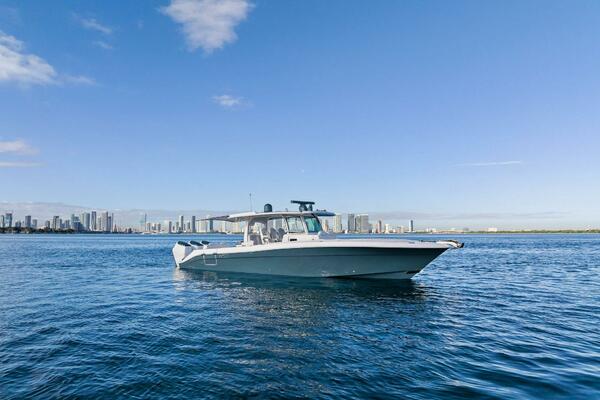 No Name 42ft HCB Yacht For Sale