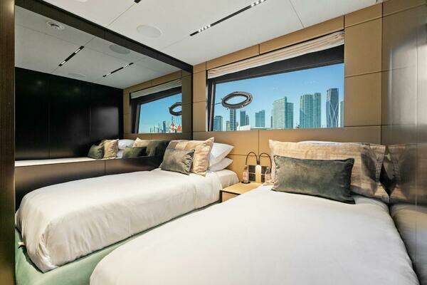 Pershing GTX Motoryacht Yacht For Sale