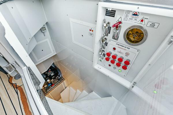 Caffeine 116ft Pershing Yacht For Sale