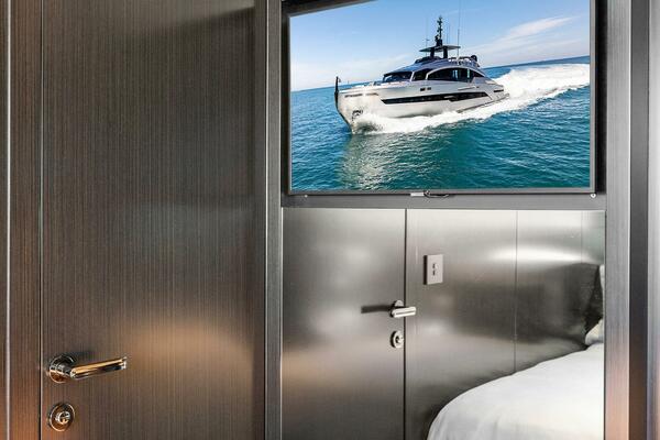 Caffeine 116ft Pershing Yacht For Sale