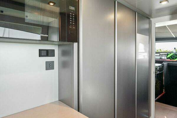 Pershing GTX Motoryacht Yacht For Sale