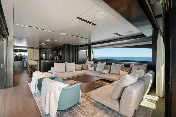 Caffeine 116ft Pershing Yacht For Sale