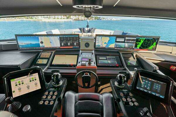 Pershing GTX Motoryacht Yacht For Sale