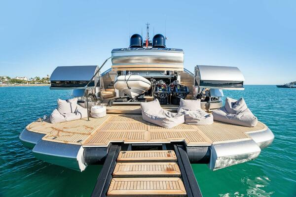 Caffeine 116ft Pershing Yacht For Sale