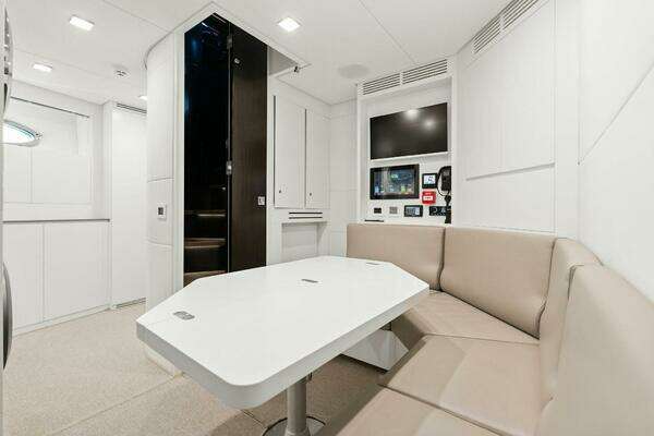 Pershing GTX Motoryacht Yacht For Sale