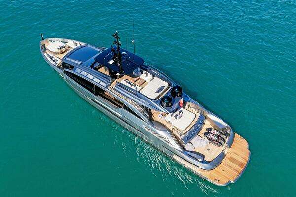 Pershing GTX Motoryacht Yacht For Sale