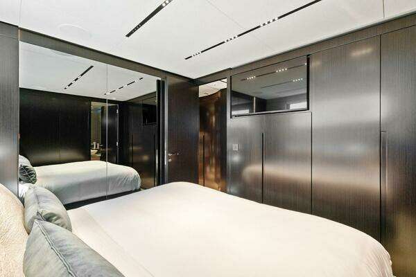 Pershing GTX Motoryacht Yacht For Sale