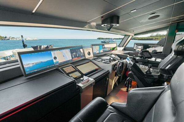 Pershing GTX Motoryacht Yacht For Sale