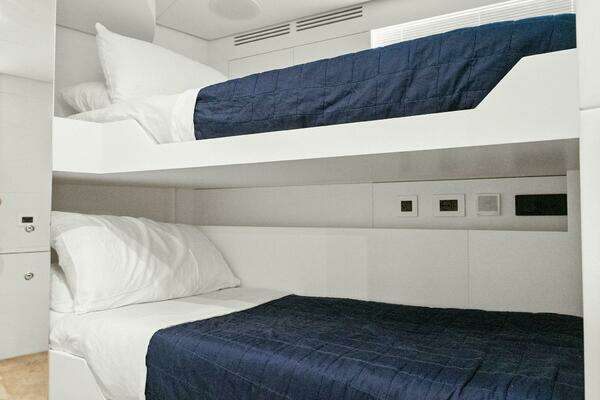 Pershing GTX Motoryacht Yacht For Sale