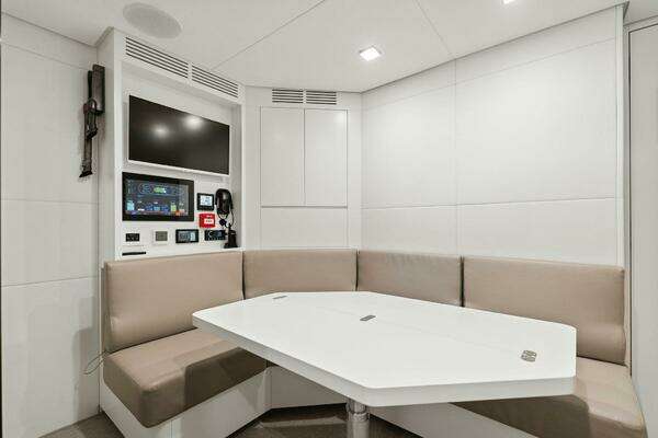 Pershing GTX Motoryacht Yacht For Sale