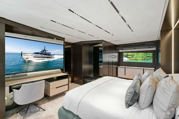 Caffeine 116ft Pershing Yacht For Sale