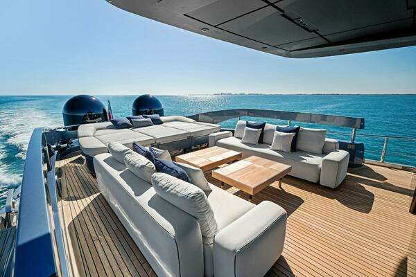 Pershing GTX Motoryacht Yacht For Sale