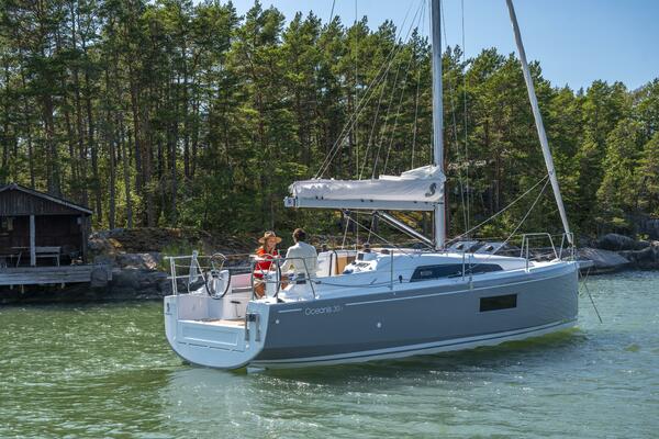 30ft Beneteau Yacht For Sale