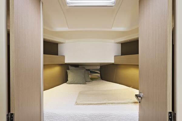 30ft Beneteau Yacht For Sale