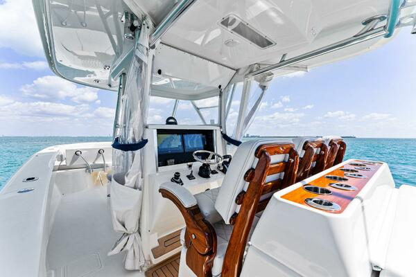 VANTAGE 41ft Bahama Yacht For Sale
