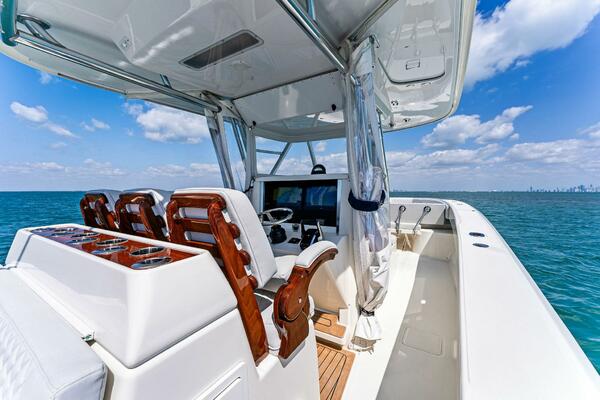 VANTAGE 41ft Bahama Yacht For Sale