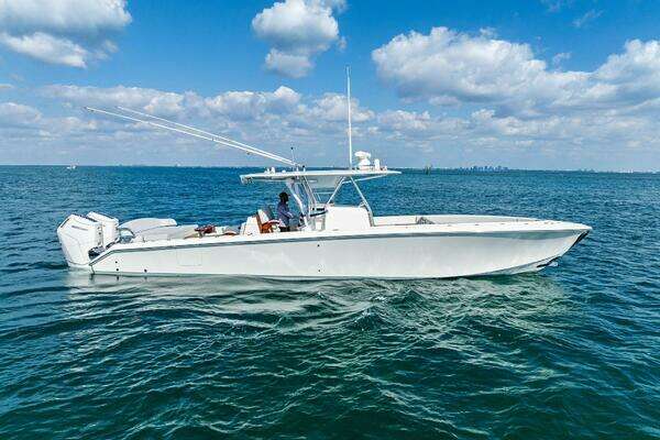 41-ft-Bahama-2015-41-VANTAGE Miami Florida United States  yacht for sale