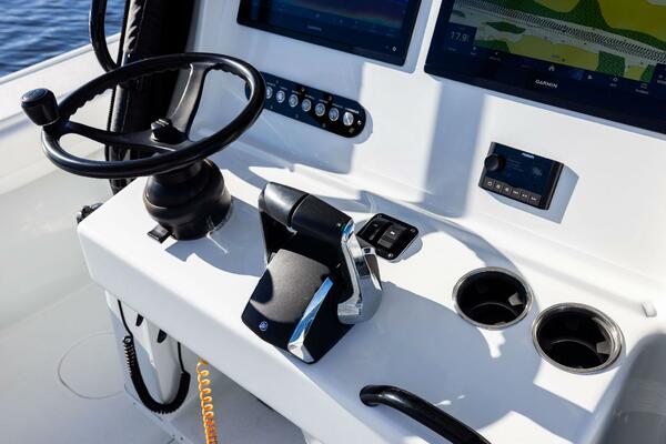 32ft Yellowfin Yacht For Sale