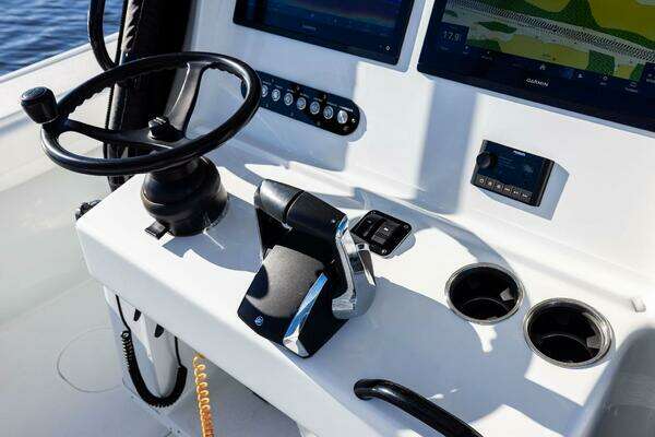 Yellowfin 32 Offshore Yacht For Sale