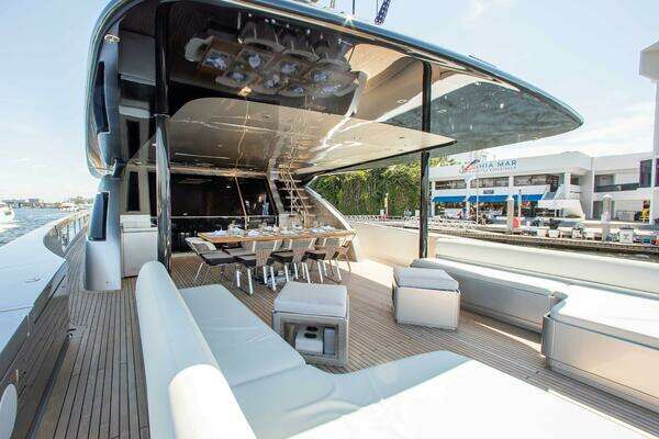 2014 Riva 122
