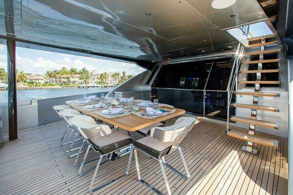 2014 Riva 122
