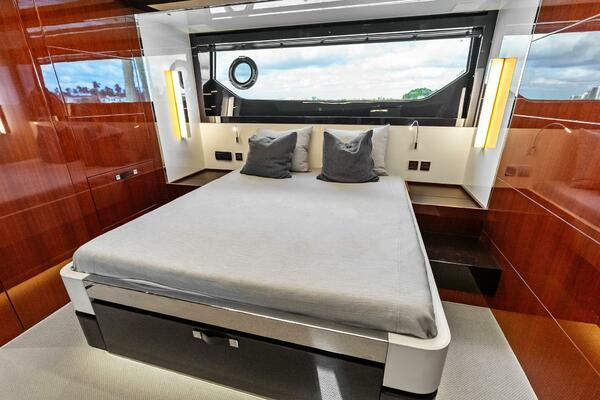 IL VIAGGIO 56ft Riva Yacht For Sale