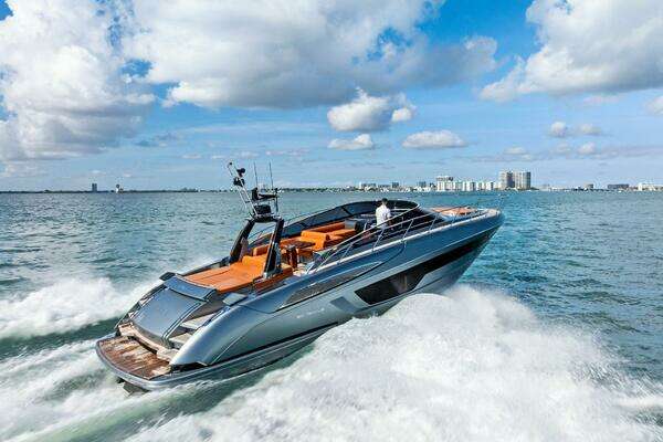 2021 Riva 56