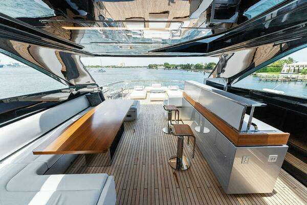 Riva Dolcevita Yacht For Sale