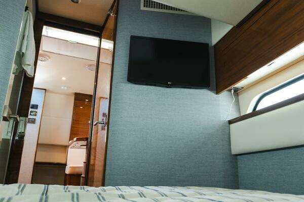 Valhalla Boatworks V-55 Yacht For Sale