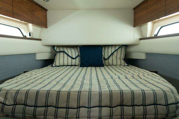 Valhalla Boatworks V-55 Yacht For Sale