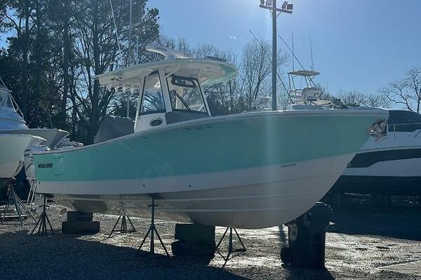 Temp Tag 31ft Regulator Yacht For Sale