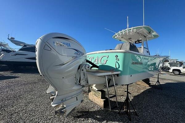 Temp Tag 31ft Regulator Yacht For Sale