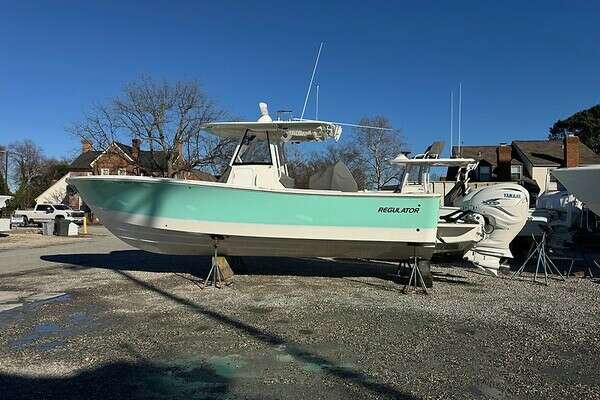 31-ft-Regulator-2022-31 FS-Temp Tag Hampton Virginia United States  yacht for sale