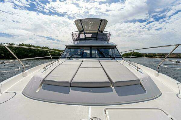 Prestige 420 Flybridge Yacht For Sale